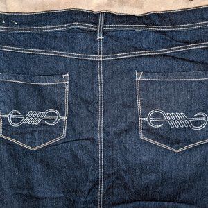 Ladies No Fuze Emboidered Dark Blue Jean Skirt Size 20